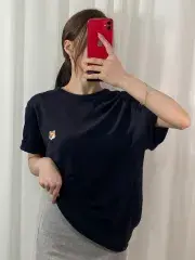 メゾンキツネ レディース キツネ ワッペン ラウンド Tシャツ