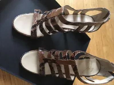 Giuseppe Zanotti high heels 39 NP 760€