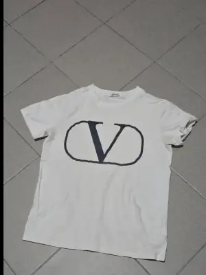 Valentino | S