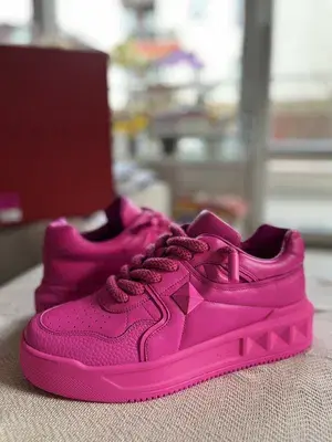 Valentino Garavani One Stud XL Pink PP Sneakers – оригинални, нови