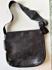 Cydwoq Handmade Leather Messenger Bag Black Shimmer ￼