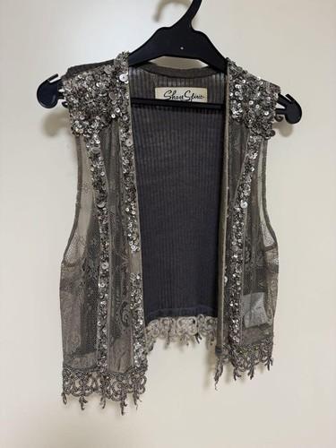 SHARE SPIRIT Lace Vest/Gilet
