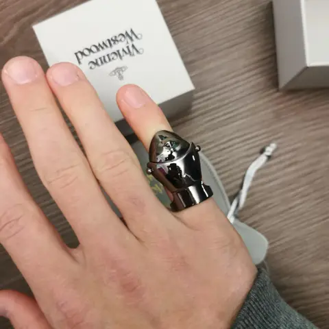 Vivienne Westwood  Armor Ring Size M