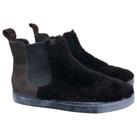 Leather boots