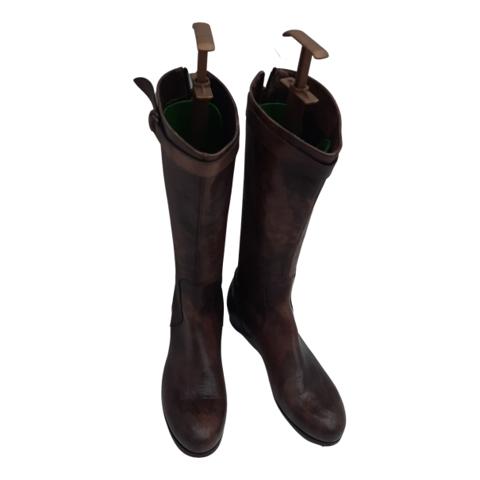 Leather boots