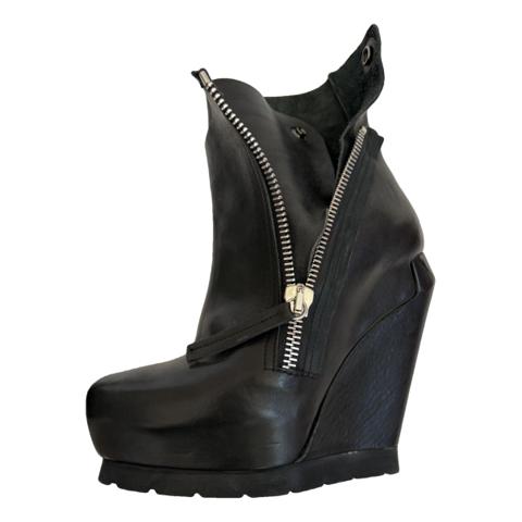 Leather boots