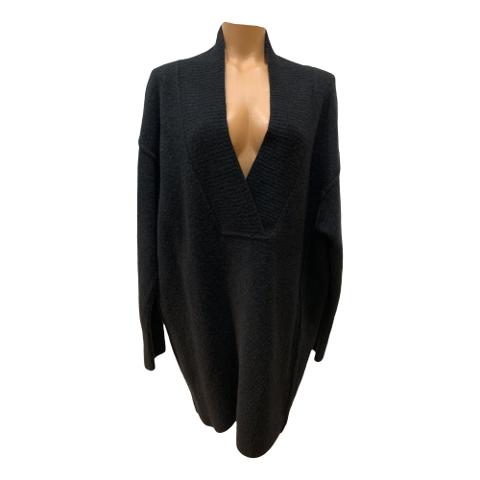 Wool knitwear