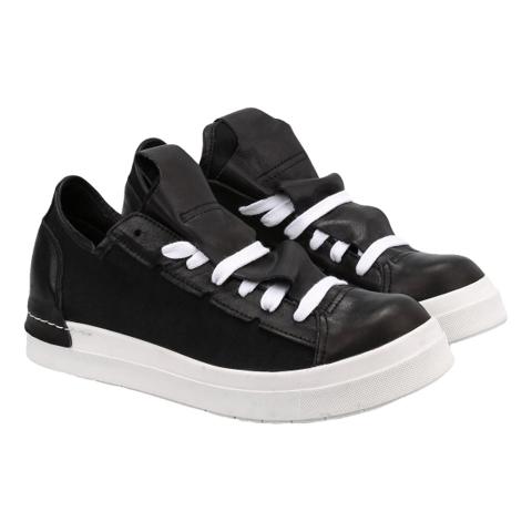 Leather trainers