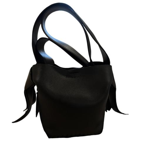 Musubi leather handbag
