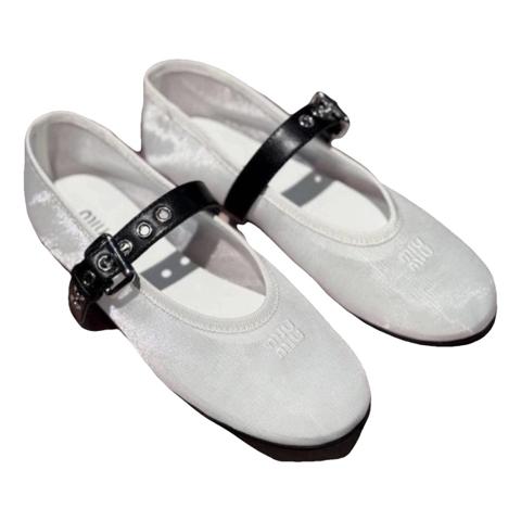 Cloth ballet flats