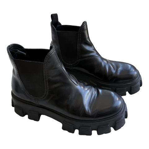 Monolith leather boots