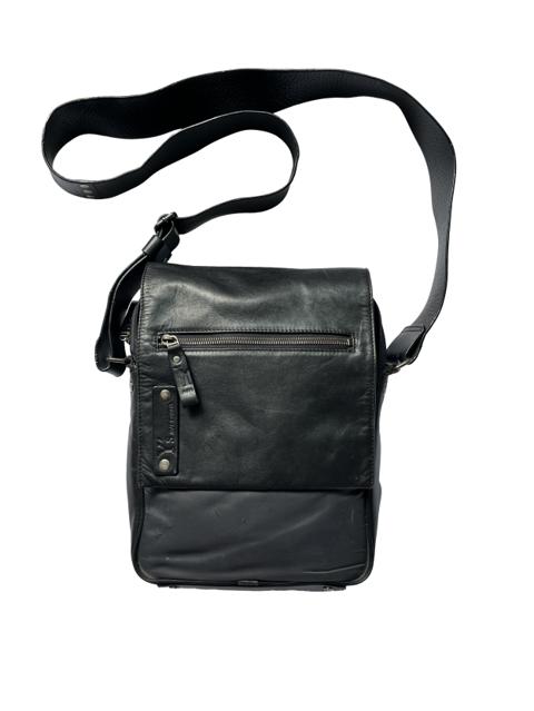 ⚡️QUICK SALE⚡️2007 Y's Mandarina Black Leather & Nylon Bag