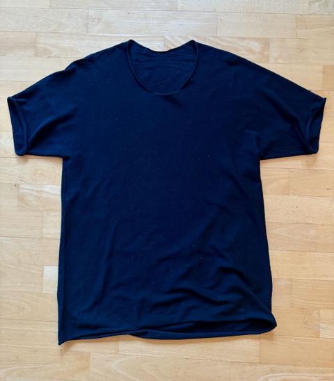 Crew Neck Arched T-Shirt