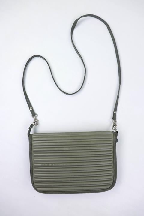 Vintage Mandarina Duck Patent Ribbed Plastic Crossbody Bag