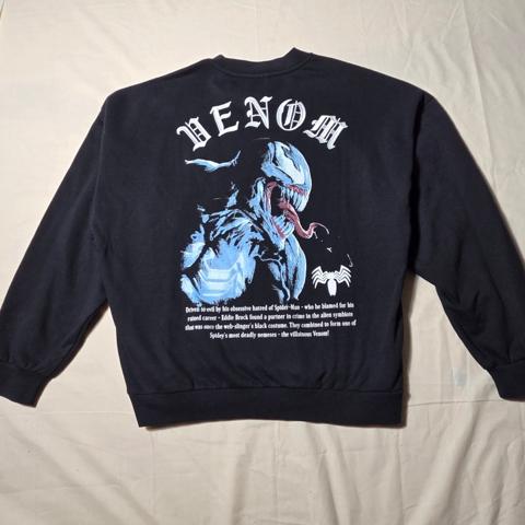 Marvel Venom Gothic Text Graphic Crewneck Sweatshirt Large