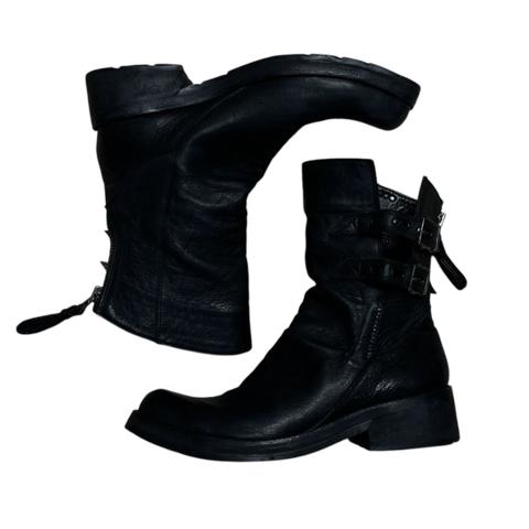 Kmrii Square Toe Foldable Crush Boots