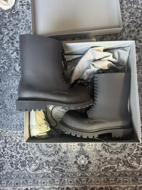 RUNWAY Balenciaga Steroid Boot