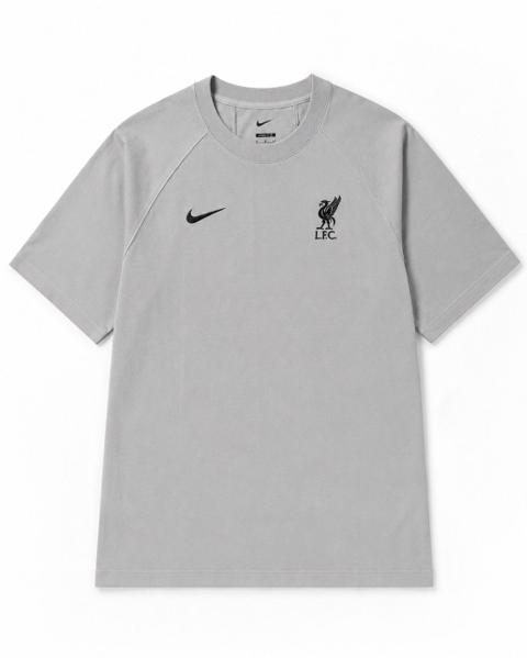 Nike Liverpool soccer tee logo loose fit logo size S