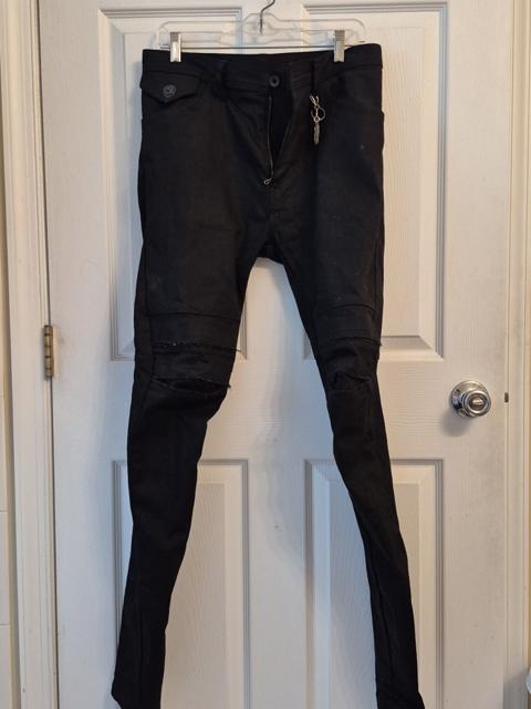 twisted jeans