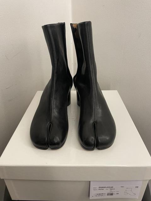 Tabi ankle boots