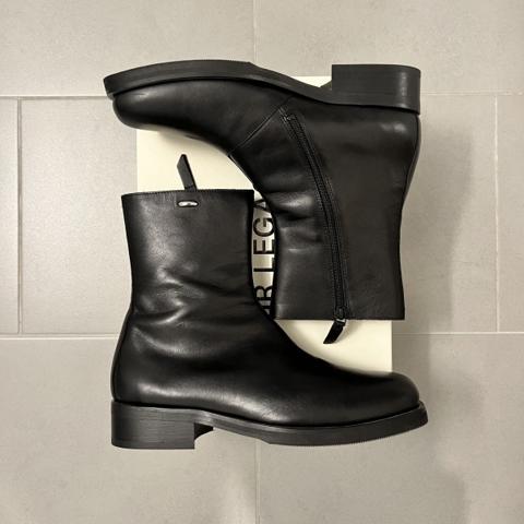Our Legacy Camion Boots Black 42 Worn Once