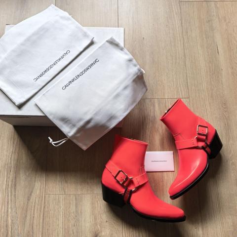 CALVIN KLEIN 205W39NYC (BY RAF SIMONS)
