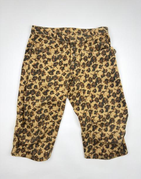 beauty:beast 3/4 Length Digital Camo Shorts
