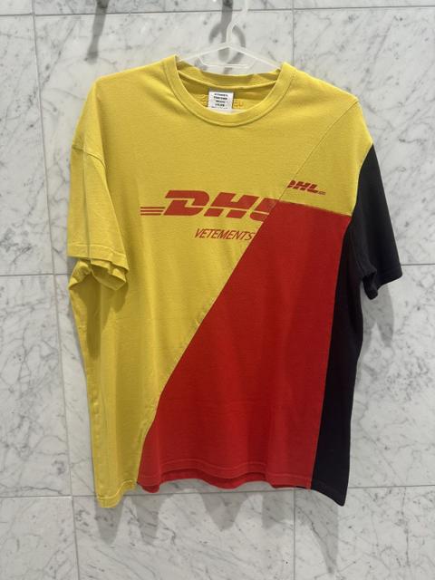 Vetements x DHL