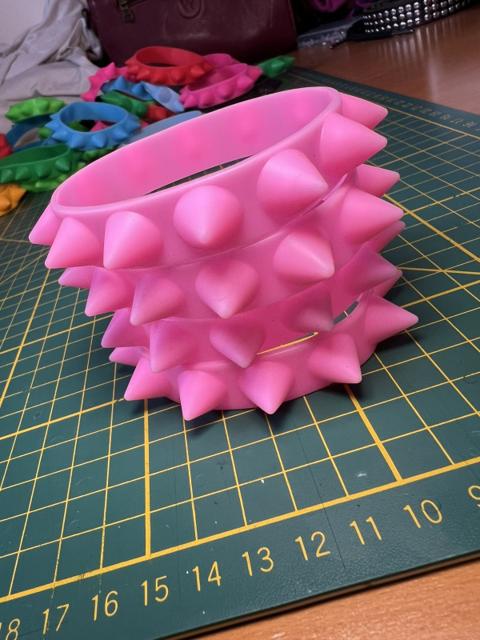 NovocentoNovantanove silicone spiked bracelets 2 pack