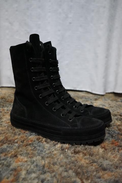 Lug Sole Scamosciato Hi Top Sneakers - Black