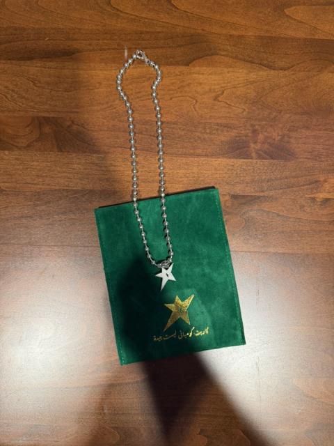 Carpet Company Glow in the dark Necklace