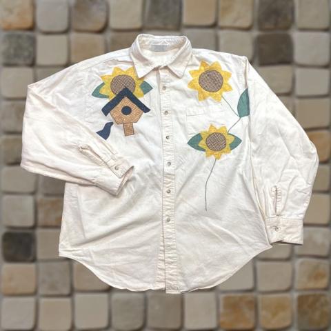 VINTAGE Crystal Springs Shirt Womens L Cream Sunflower Birdhouse Applique 80s Cottagecore