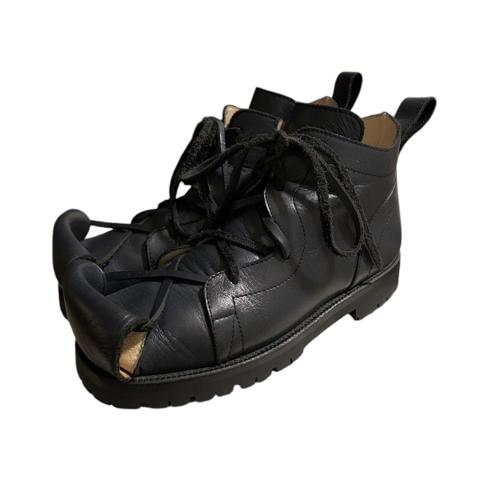 Beauty:Beast scroll boots