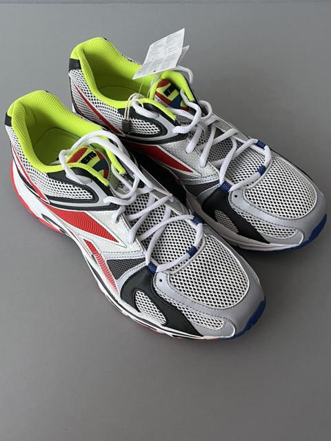 Rebook Spike Runner 200 x Vetements Grey Red