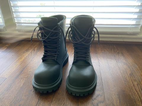 Steroid boot