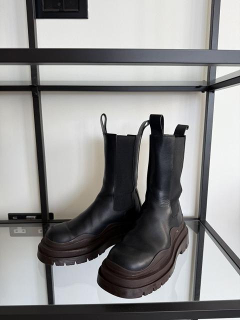 Tire boots