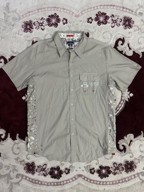 Vintage 2000 Oakley button-up shirt