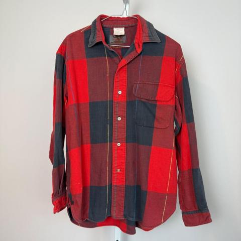 ARRSTON VOLAJU by KOHSHIN Plaid Button Up Shirt Long Sleeve Red Black

ARRSTON VOLAJU by KOHSHIN Plaid Button Up Shirt Long Sleeve Red Black Multi-color Threads

Keywords: Kenshin Satoh Shirt, Men's Plaid Shirt, Red Black Plaid, Button Up Shirt, Long Sleeve Shirt, Casual Shirt, Men's Fashion, Designer Shirt, Japanese Brand, Vintage Style, Retro Shirt, Outdoor Shirt, Workwear, Streetwear, Comfortable Shirt

Gently used with no flaws.

Measurements:
Pit to Pit: 22"
Length: 25"

Weight: 1 lb
SKU: YY14

Please check out our other listings, we are always ready to make a deal on multiple items :)

#Plaid #Streetwear #VintageFashion