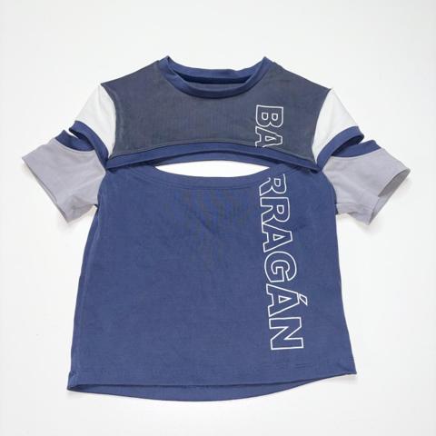 y2k barragan crop top with cutout details size small blue

#y2k #2000s #croptop #cutout #summer