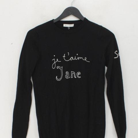 Women's Bella Freud Xs black graphic jumper (pullover) in good condition. Neckline is round neck.
256-VX7M8-36F
#BellaFreud #jumper

At Thrift+, we love pre-loved.
💛 Selected pre-loved fashion from top brands 
✅ Quality checked & authenticated by our team 
💌 Open to offers ~ don't be shy!
🔄 Returns accepted within 14 days
🔗 More about us at thrift.plus
