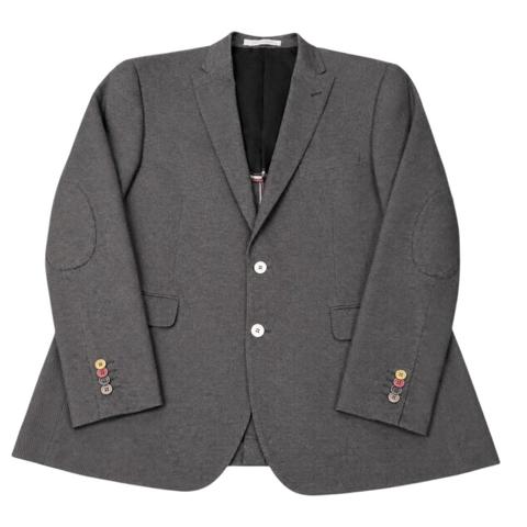 Inserch Sport Coat Men Size L Gray Hopsack Elbow Patch Deconstructed Blazer

Inserch deconstructed sport coat offers a sophisticated yet sporty aesthetic with its unique hopsack weave and contrasting elbow patches. This two-button blazer features a modern regular fit, long length, and distinctive multi-colored buttons at the cuffs for a touch of personality. The gray textured fabric provides a versatile look suitable for smart-casual occasions, while the floral under-collar detail adds a hidden pop of style. Thank you for your interest in the item. I take detailed pictures to paint the best picture of them. Please don't hesitate to ask for more details. All of my items are generally odor free, non-smoking and free from mildew unless otherwise noted. Colors may appear different on different devices.

#Contemporary #Casual