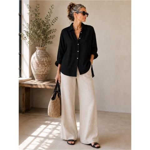 Katharine Hamnett Nicola Women XS Black Linen Oversized Shirt Italy Quiet Luxury

DESCRIPTION
Katharine Hamnett London “Nicola” oversized button-down shirt in women’s size XS. Crafted from 100% linen and ethically made in Italy. Fluid black linen with a relaxed oversized silhouette, pointed collar, mother-of-pearl style buttons, dropped shoulders, long sleeves with button cuffs, back box pleat and dramatic curved high-low shirttail hem.

Tagged XS but intentionally oversized, measuring approx. 25” underarm to underarm. An elevated British designer staple with quiet luxury, lagenlook, coastal chic, artsy minimalist, Euro summer, resort, minimalist and sustainable fashion appeal. 

Size: Women’s XS
Style: Nicola / KHW-108-T141
Color: Black
Material: 100% Linen / Flax
Made in Italy
Condition: Pre-owned; see photos.

MEASUREMENTS
Underarm to Underarm: approx. 25”
Front Length: approx. 26”
Back Length: approx. 29”

#Bohemian #Minimalist #Quiet Luxury