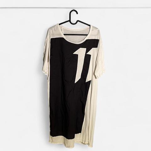 Boris Bidjan Saberi Eleven 11 T-Shirt
Size - M fits like M L
Perfect condition 
Sold online $150+