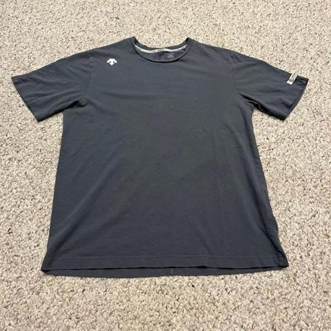 Descente Mens Short Sleeve Tee M Gray Spoma Sport Linen Athleisure Cycling Gym
Great condition! Gently used, no flaws.
65% cotton, 23% polyester, 12% flax


#cycling #workout #gym