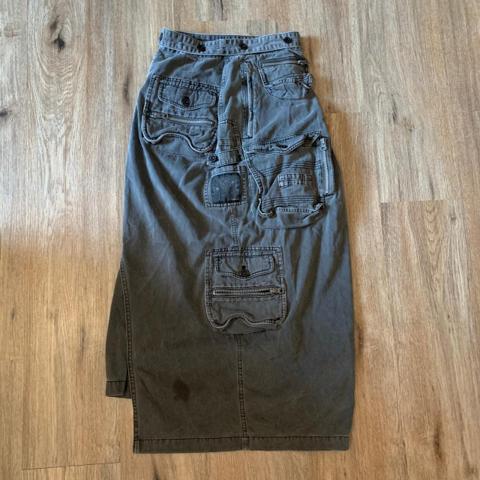 Hyein Seo long denim cargo skirt in dark gray - size 0 womens

*missing rubber buttons and has a small spot of discoloration on very bottom near hem, please review all pictures!

#Utility #Goth #emo #egirl #rave