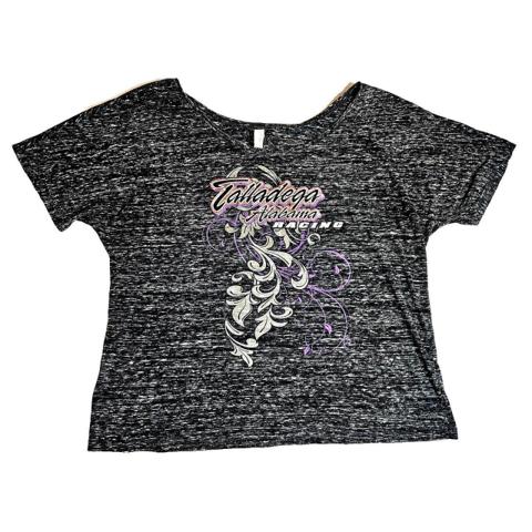 Talladega Superspeedway Shirt Ladies XL Gray Bella 2015 Racing Space Dye Slouch

Official 2015 Talladega Superspeedway NASCAR ladies souvenir graphic t-shirt in space dye gray, Size XL. Bella slouchy tee featuring double-sided ornate filigree scroll art, metallic glitter accents, a wide scoop neck, and dolman sleeves. Ultimate retro racing fan core, motorsport, and y2k trackside style statement piece.

Details:
* Brand: BELLA / Talladega
* Size: Ladies XL (P2P: 20.0", Length: 23.0")
* Color: Space Dye Gray
* Material: 91% Polyester / 9% Cotton

Condition:
Excellent pre-owned condition with clean fabric, vibrant graphics, and zero flaws.

#talladega #nascar #racingshirt #graphictee #y2kstreetwear