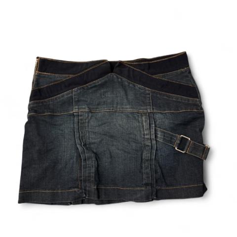 Dark blue denim strapless top with belt detail and side zipper

#denim #strapless #top #armani #designer