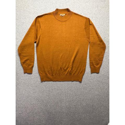 Inserch Mens Mock Neck Sweater Burnt Orange Acrylic Knit Long Sleeve Large

Inserch long sleeve sweater in a rich burnt orange hue. This lightweight acrylic knit features a classic mock neck design with ribbed detailing at the collar, cuffs, and hem. The clean, solid-color aesthetic makes it a versatile layering piece for transitional weather or a smart-casual look. Constructed with a comfortable, breathable weave that maintains its shape.

Measurements:
• Pit to Pit: 21.5" (43" chest)
• Length: 28"
• Shoulder to Shoulder: 19.5"
• Sleeve Length: 17.5" (underarm to cuff)

Fast shipping within 2 business day
All items cleaned, inspected, and ready to wear

#Casual #Fall #Lightweight #QuietLuxury #Minimalist