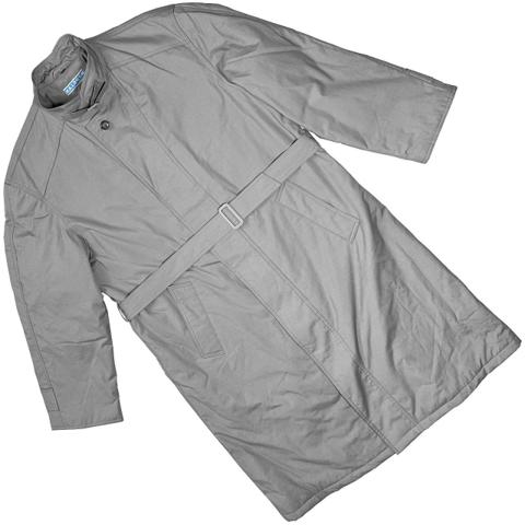 HALONEN (Poland) Plain Weave Padded Tab Collar Trench Coat Cement : XL

SOS | sundazed.io/sos

Vintage (mint condition)

Look: Misbehaviour
Tag: 52
POLAND

Measurements (cm):
Chest: 66
Length: 116
Shoulder: 54
Sleeve: 63
Hem: 67

SKU: 012385

Carol Christian Poell a1923 Taichi Murakami Maurizio Altieri Deepti Guidi Kieselstein Cord Yasuyuki Ishii Carpe Diem Boris Bidjan Saberi Thamanyah Acronym Logan Riese 14th Addiction Devoa Kmrii Label Under Construction Namacheko Matsuda Final Home Rick Owens The Soloist Kiko Kostadinov Mihara Yasuhiro Gareth Pugh Junya Watanabe Chrome Hearts Facetasm Vetements Sacai Giorgio Brato Raf Simons Kolor Takahiro Miyashita Maison Margiela Henry Duarte The Viridi Anne mfpen Number (N)ine Macgear Poeme Bohemien Tornado Mart Yohji Yamamoto Dirk Bikkembergs Kikwear Kansai Yamamoto Diet Butcher Slim Skin Heliot Emil Yang Li JNCO Wooyoungmi If Six Was Nine Semantic Design N. Hoolywood Alyx Maharishi Undercover Transit Uomo Damir Doma PPFM Thom Krom Milok Illig
