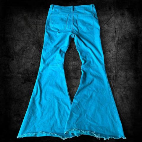 INSANE Teal blue Japanese vintage archive styled bellbottom bootcut flared denim jeans pants with super wide flare

Similar to Rick Owens bolan bootcuts not actually Rick though just tagged for exposure

**Open to offers just them**

Measurements
Waist - 32in
Inseam - 32in
Flare leg opening - 16in

This is real bleood ballhog archive style☠️

#archive #balenciaga #rick owens #hysteric glamour #ifsixwasnine supreme Jeremy Scott balenciaga lost tapes denim jeans flared jeans bellbottom jeans bootcut jeans Japanese fashion archive fashion slim fit chief Keef 2010s y2k 2000s niche swag ifsixwasnine lgb Kmrii Hedi slimane Dior jeans waxed jeans undercover number nine American flag Union Jack British flag cheetah print leapord print low rise Rick owens bolan balenciaga strike boots Margiela future le grand bleu khoji kuga demonia swear london 14th addiction hysteric glamour bounty hunter julius Attachment, The Viridi-anne, L.G.B., IF SIX WAS NINE, 20471120, Beauty:Beast, Tornado Mart,